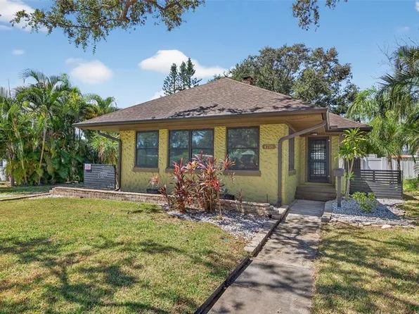 4218 Harrisburg St NE, Saint Petersburg, FL 33703