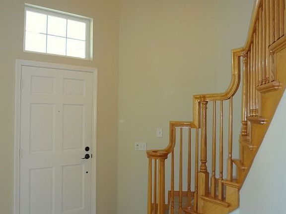 2nd image of 5302 Chinook Dr NE