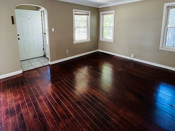 3rd image of 423 S Edgeworth Ave