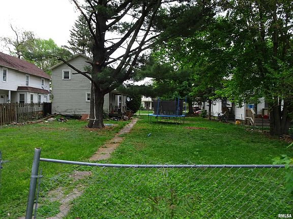 3rd image of 1416 Farnam St