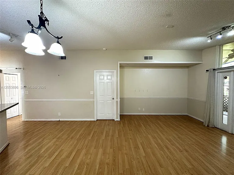 11703 Timbers Way #11703 — Photo 5