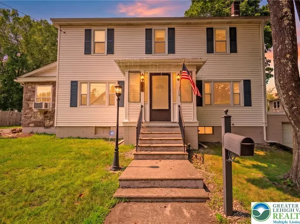 120 S 8th St, Bangor, PA 18013
