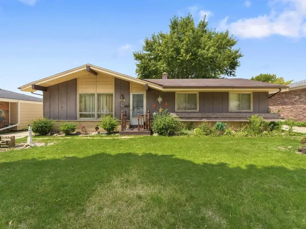 3831 South 93rd STREET, Milwaukee, WI 53228