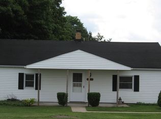 7464 Pea Ridge Rd, Hillsboro, OH 45133