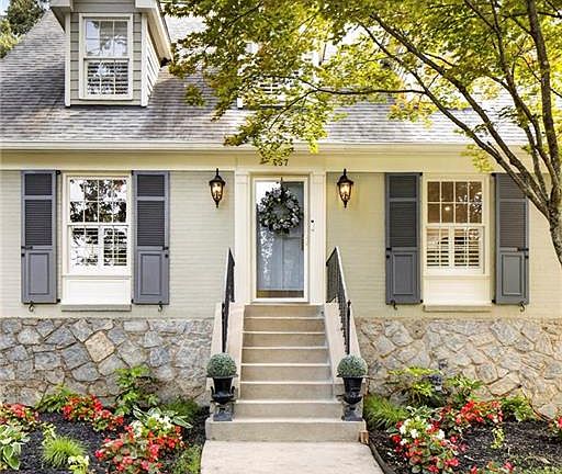 3rd image of 457 Princeton Way