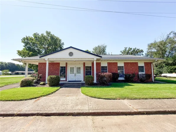 405 N State Hwy, West Union, IL 62477