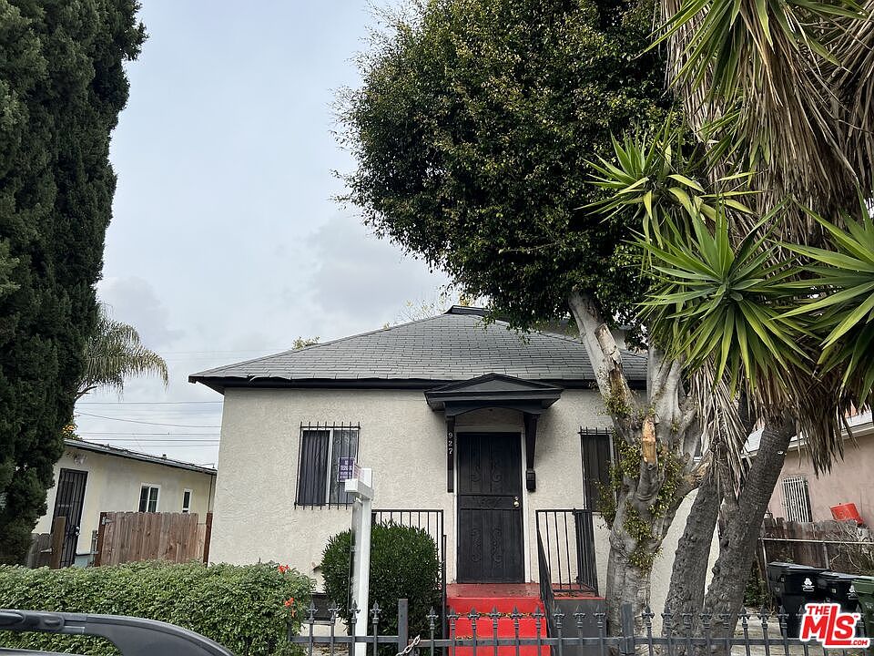 927 E 52nd St, Los Angeles, CA 90011 | Zillow