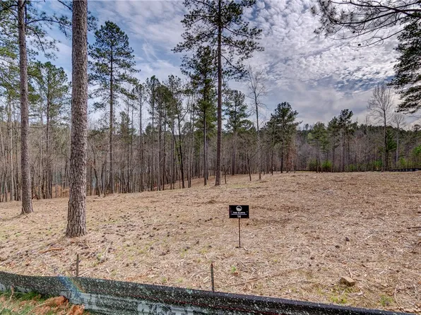 14 Grays Peak Dr, Salem, SC 29676