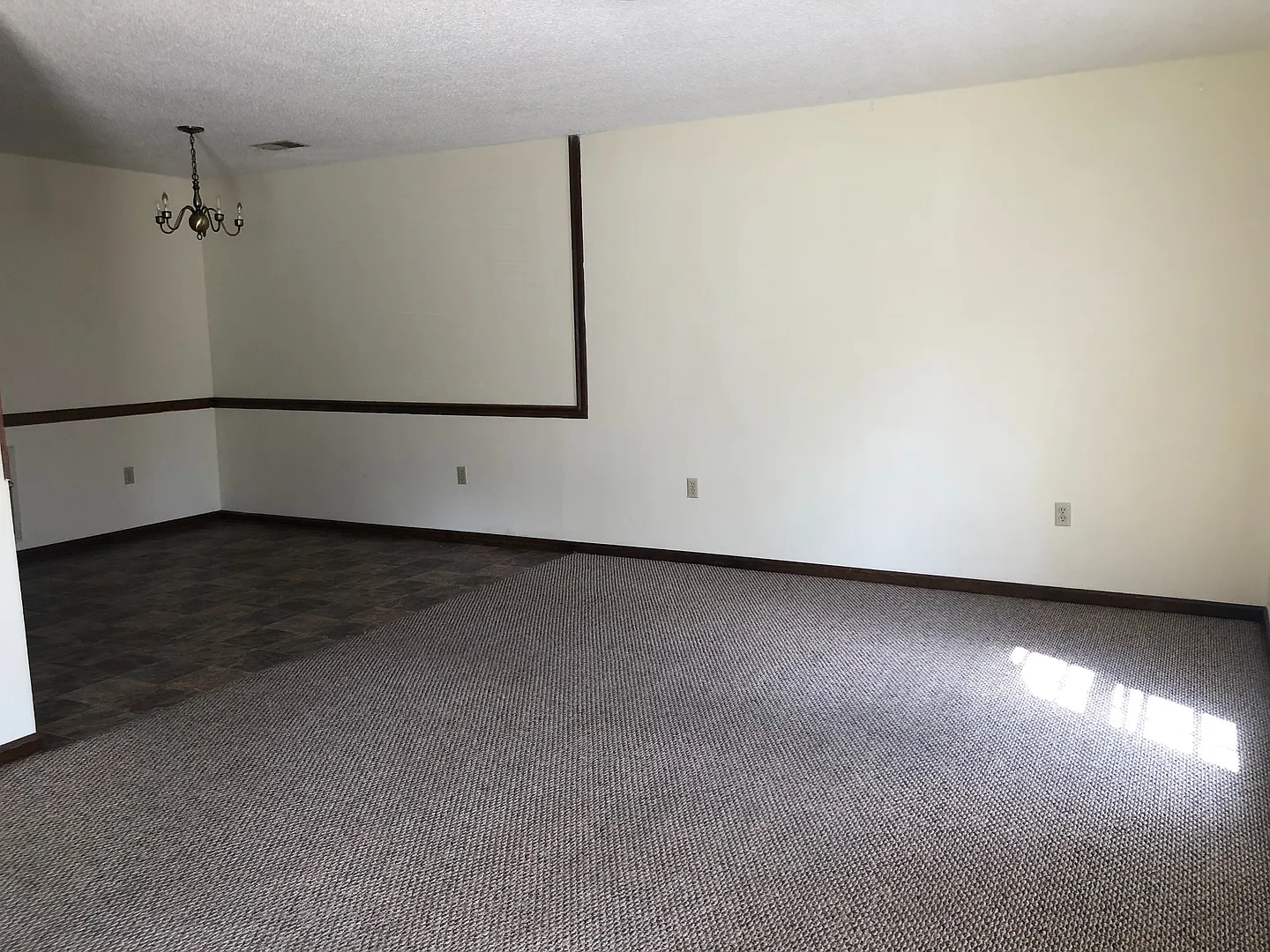 18 Woodcreek Way — Photo 3