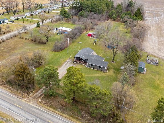 3rd image of 10025 Grand Blanc Rd