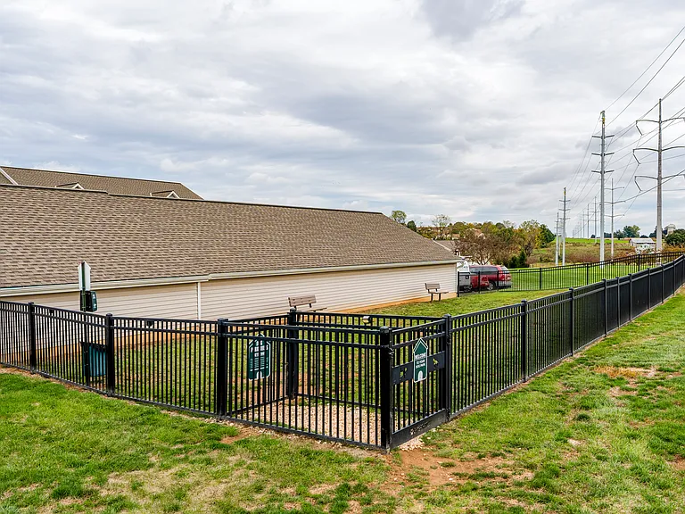 Fox Ridge — Photo 51