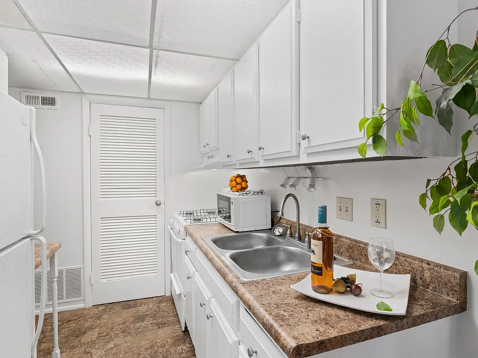 Riverstone Apartments