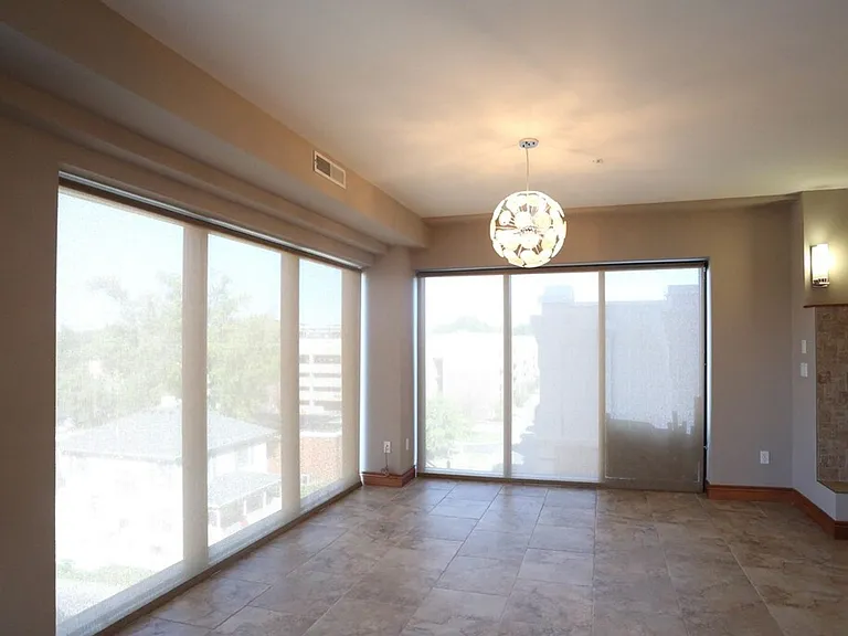 1200 E Walnut St — Photo 9