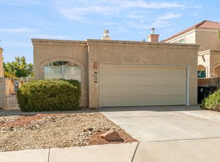 6921 El Cajon Ct NW, Albuquerque, NM 87120