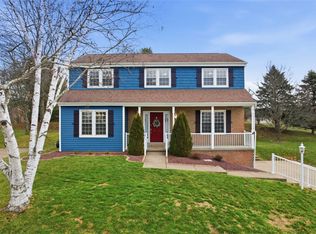 220 Hunting Ridge Trl, Cranberry Township, PA 16066