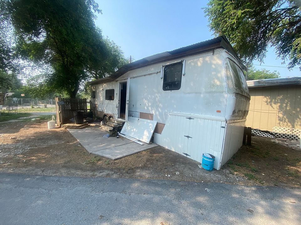 1st image of 613 N Eye St APT 63