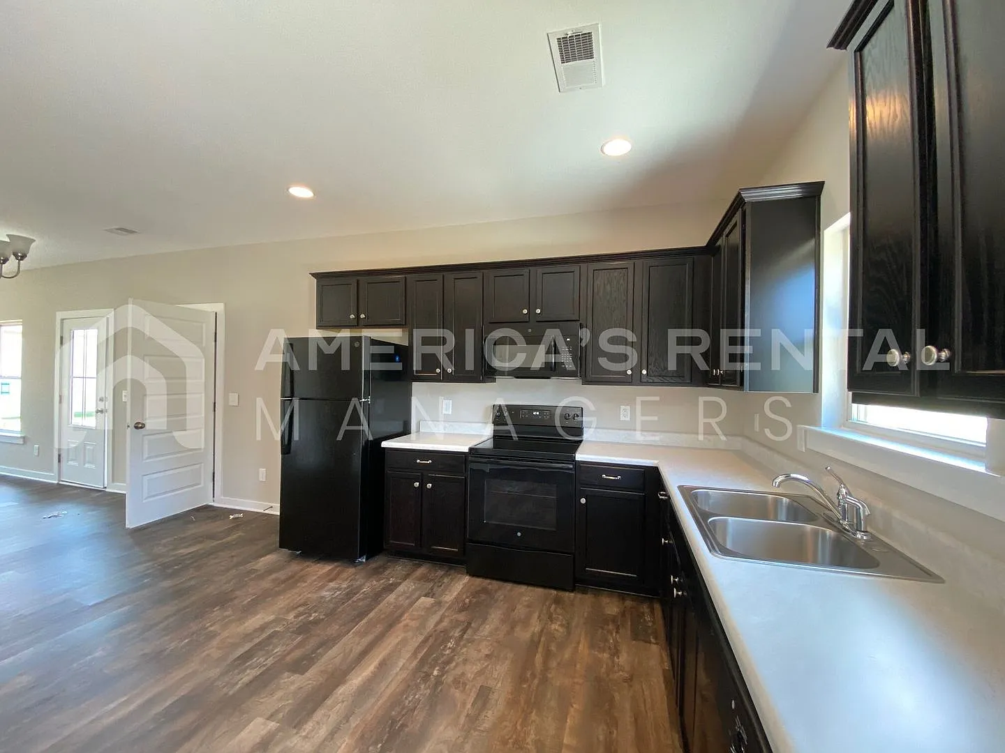 Home For Rent In Lincoln, al... Coming Soon! — Photo 3