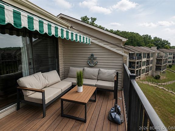 2nd image of 108 Robinwood Dr Unit 3D