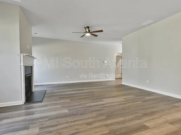 10 Singletree Ln — Photo 12