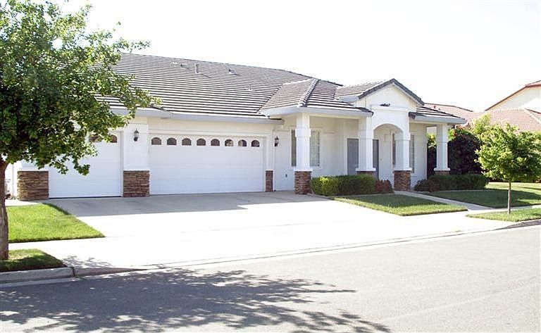 1st image of 820 Bowen Ct