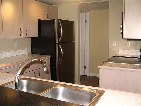 Walk thru kitchen