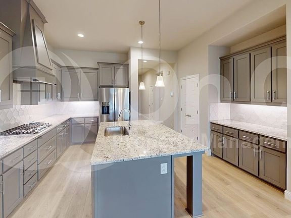 4th image of 1005 Whitehall Ln