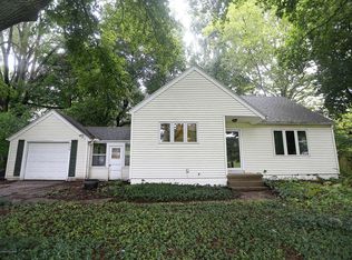 2198 Iroquois Rd, Okemos, MI 48864