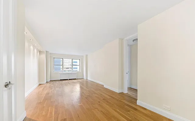 Rented by Corcoran | media 7