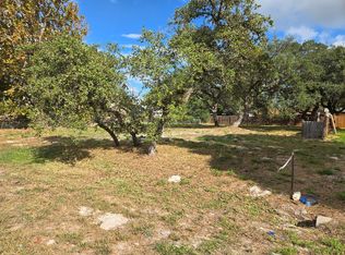 808 Warbler Ln, Rockport, TX 78382