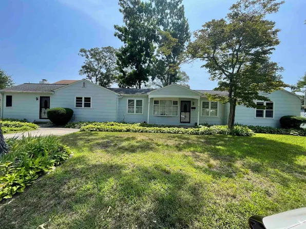 912 Oak Grove Ave, Linwood, NJ 08221