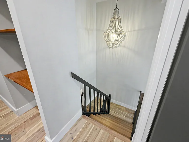 2105 Glencourse Ln — Photo 22