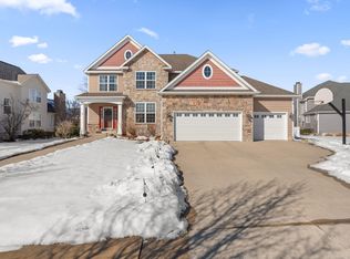 2605 Nottingham Dr, Valparaiso, IN 46383