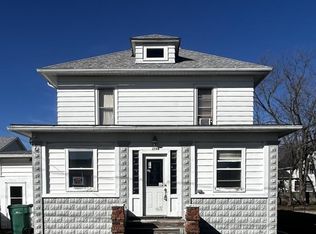 208 Jefferson St, Malta, IL 60150