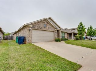 421 Scully Rd, Yukon, OK 73099
