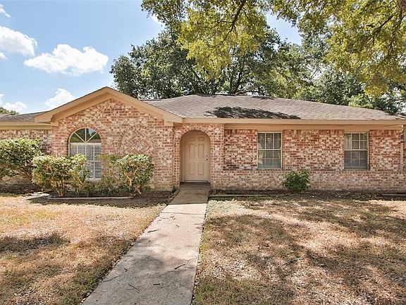 4th image of 22731 Hockaday Dr