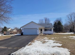 31085 Ferris Trl, Stacy, MN 55079