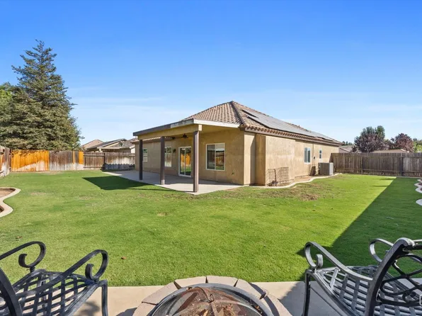 13624 Scafell Pike St, Bakersfield, CA 93314