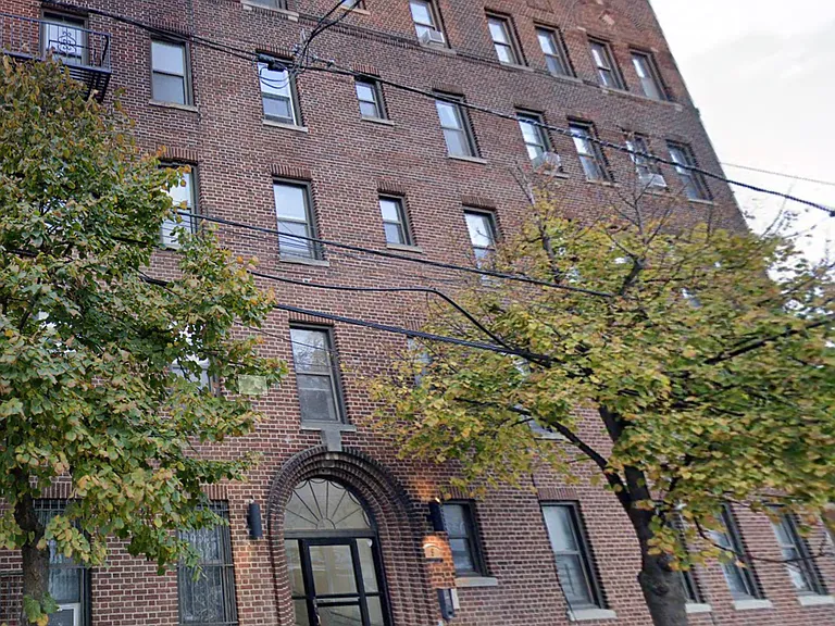 9-11 Garrison Ave #A27 — Photo 1