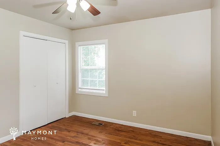 1803 Canterbury Cir NW — Photo 7