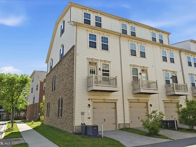 8110 Miner St — Photo 3