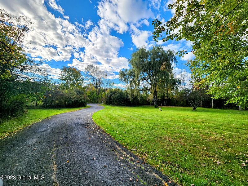 3rd image of 984 Goode Road