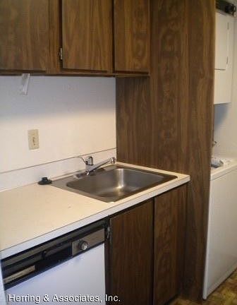 4th image of 601 N Baker Ave APT 410