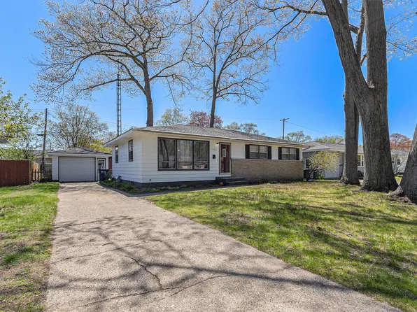 1491 Greenwich Rd, Muskegon, MI 49441
