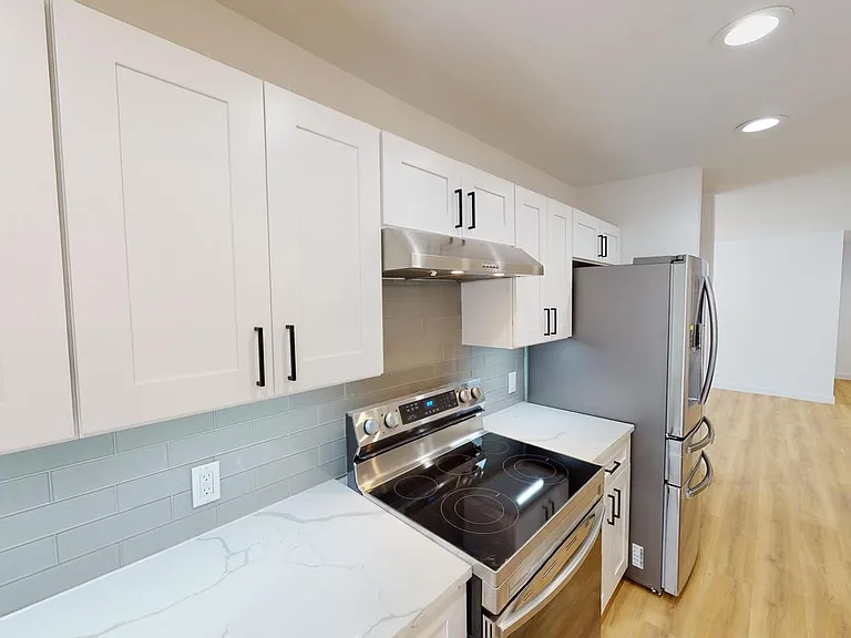 215 N Jester Ave — Photo 11