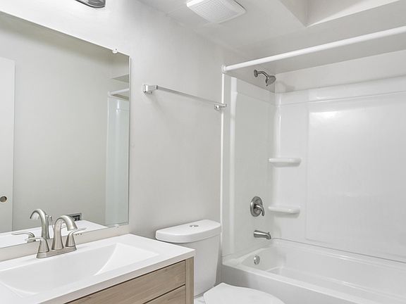 2nd image of 714 S Wooster Ave #14