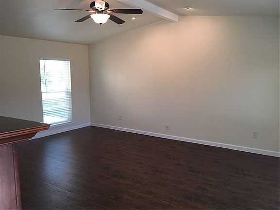 3rd image of 4821 N Colony Blvd