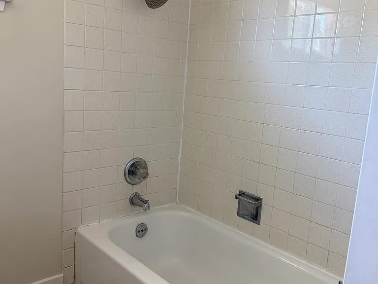 898 Pepper Tree Ct — Photo 19