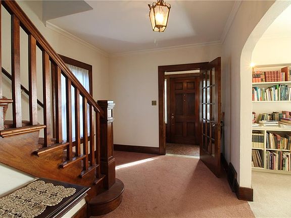 3rd image of 112 Parsons Dr