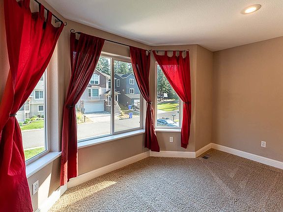 5th image of 6109 E 14th Ln