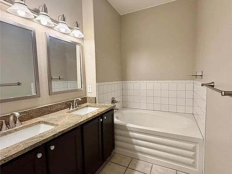 8500 E Jefferson Ave #10J — Photo 6